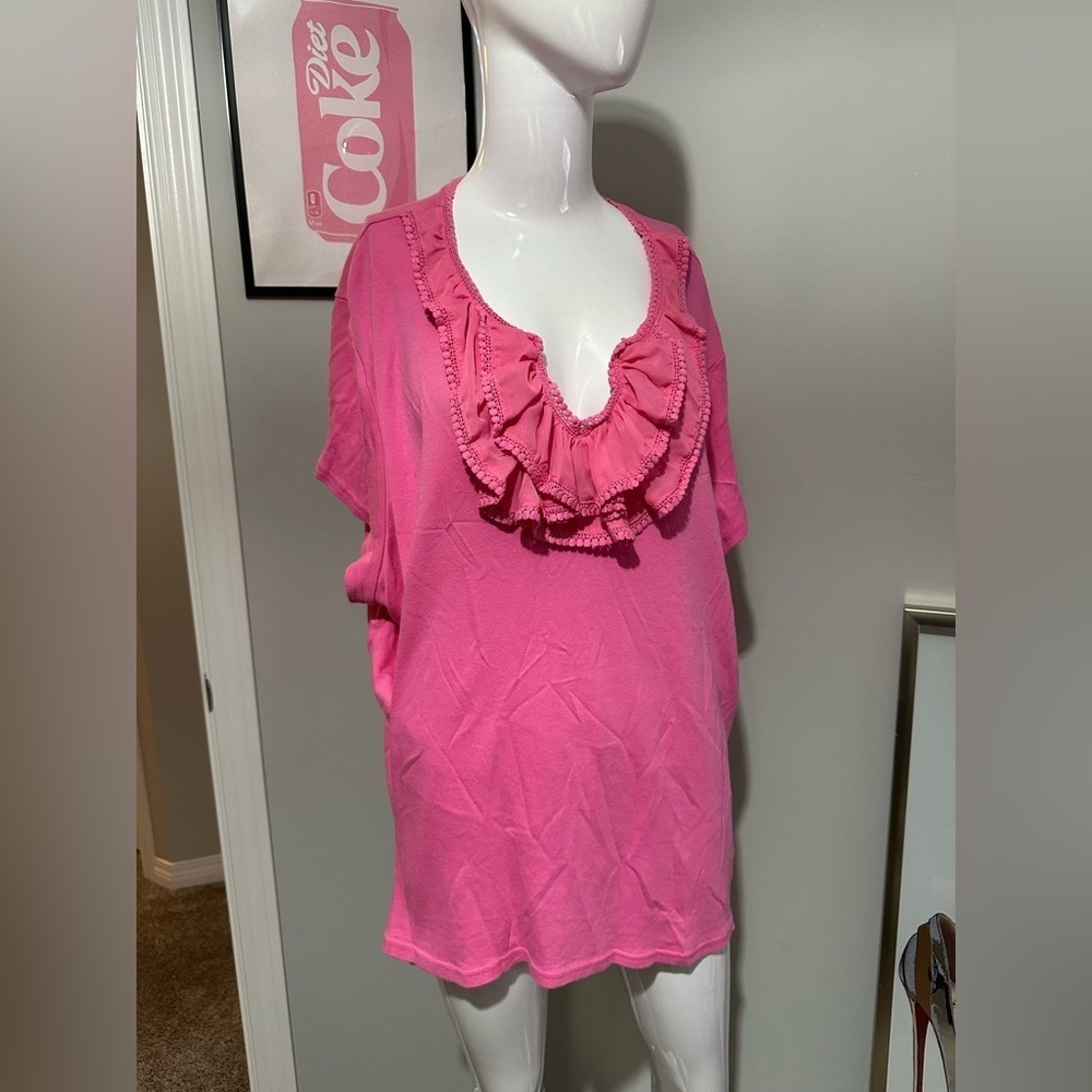 Isaac Mizrahi Live! Pink Ruffle Neckline Top – Size 3X (New)